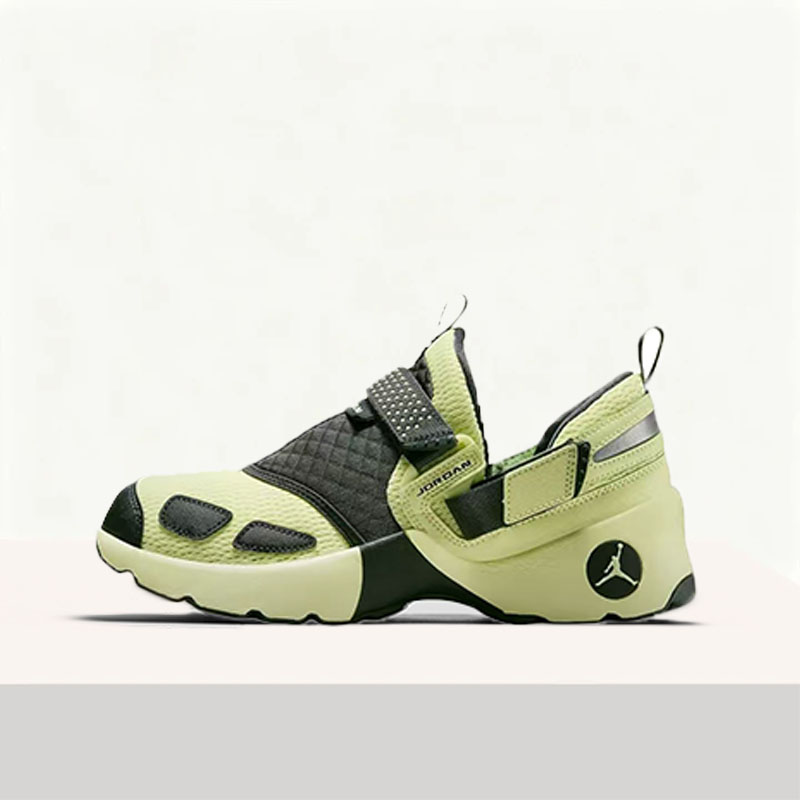 Nike Air Jordan Trunner LX Kad - Women'S Shoes Nike Jordan incelemesi ve fiyatı